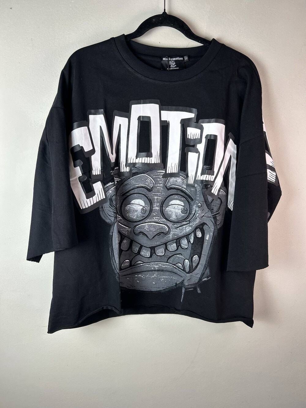 Mixed Emotions Gray White Emotions Cropped Tee Size XL NWT Graphic Print Monster